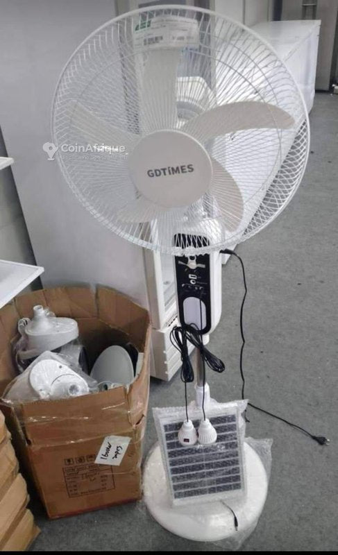 Ventilateur Solaire rechargeable avec 02 lampes