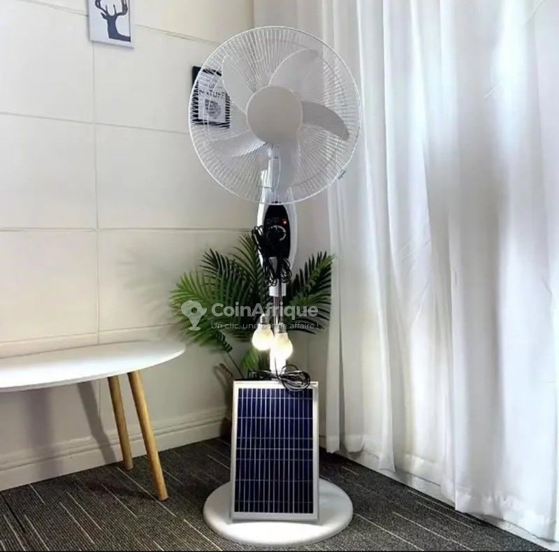 Ventilateur Solaire rechargeable avec 02 lampes