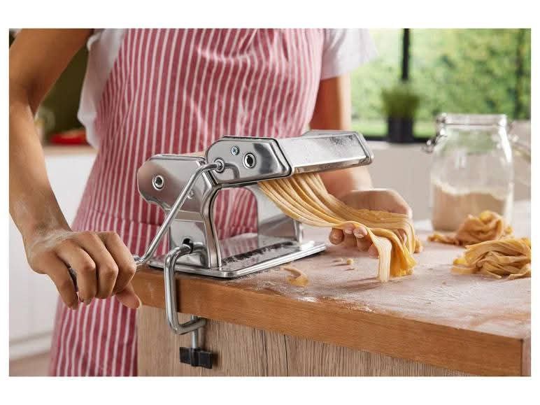 Machine à pâtes fraiches