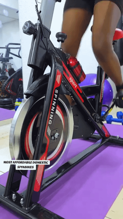 Vélo de Spinning Professionnel + un guide pratique pour vos exercices